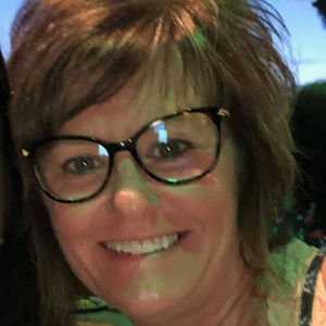 Meet your Posher, Lori